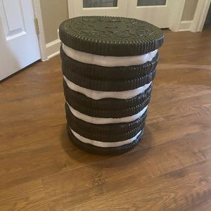 Stool Oreo Cookie stool